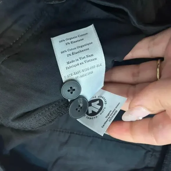 NWOT Everlane The Pleated Wide-Leg Chino In Black Size 2 - Picture 6 of 8